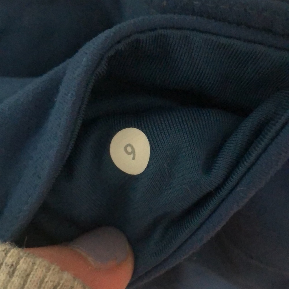 Lululemon Athletica Blue capri leggings size 6 Yoga leggings - Picture 6 of 9